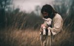 Jesus Holding Lamb (153183)